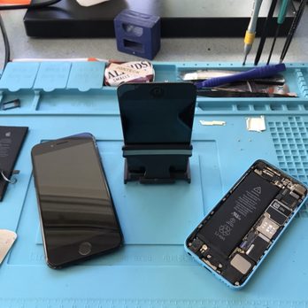 JJSMOBILESOLUTION - iPhone 5c and iPhone 7 lcd Replacement - Mobile Phone Repair Near Me - Fort Collins, Colorado JJSMOBILESOLUTION - iPhone 5c and iPhone 7 lcd Replacement - Mobile Phone Repair Near Me - Fort Collins, Colorado
