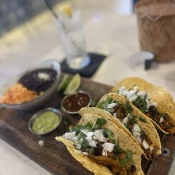 Kandela Tacos & Tequilas - Tacos Al Pastor