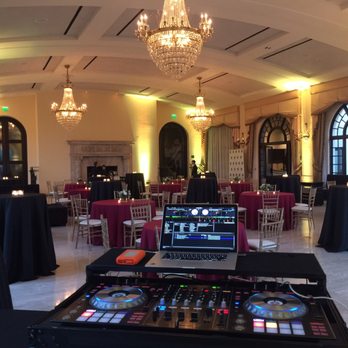 DJ Oskr - Professional and efficient set-up including state of the art sound, customizable lighting, video monitors, projectors. - DJs Near Me