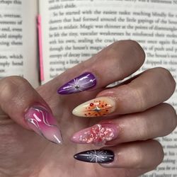 Nail Goddesses