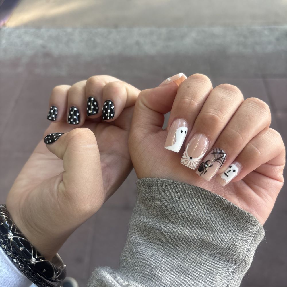Outstanding nail art for such an amazing price. These ladies go above and beyond i am so grateful to have amazing nail techs in my area