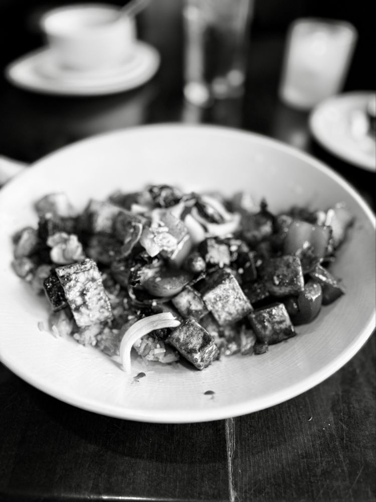 Social spots from Harvest Seasonal Grill - Montage