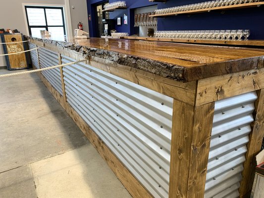 LineSider Brewing by null