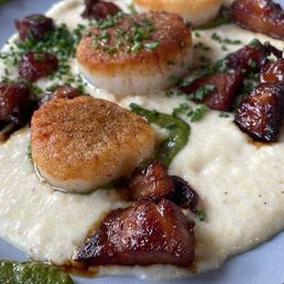 Scallops and grits Scallops and grits