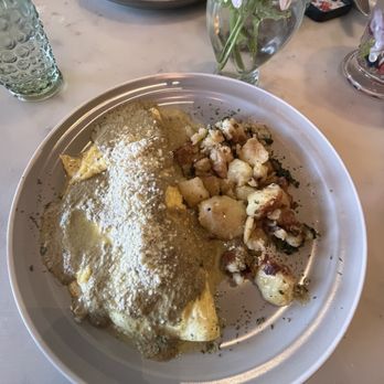 Mamimosas - Poblano peppers omelet - Breakfast & Brunch Near Me - West Covina, California Mamimosas - Poblano peppers omelet - Breakfast & Brunch Near Me - West Covina, California