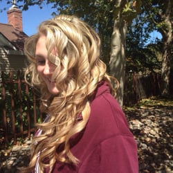 Cosmo Hair & Nail Salon - Beautiful blonde!