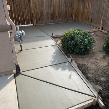 Building Hard Concrete - Cement Elias poured. - Masonry/Concrete Near Me