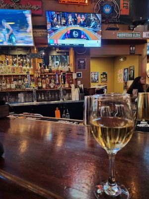 The Corner Pub by null