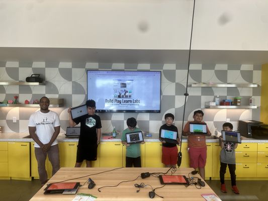 BUILD PLAY LEARN LABS - Updated November 2025 - 13 Photos - East Palo ...