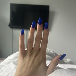 Inspire Nail Bar - 6-week old gel x manicure