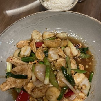 12 Moons Asian Bistro - Great special - Asian Fusion Near Me - Snoqualmie, Washington 12 Moons Asian Bistro - Great special - Asian Fusion Near Me - Snoqualmie, Washington