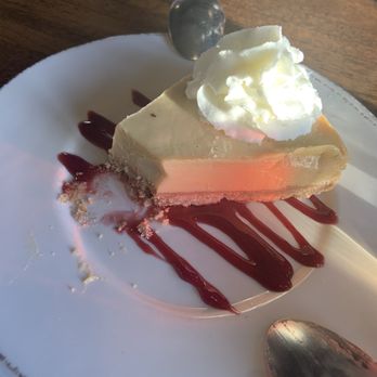 Bluewater Grill - Really good Key Lime pie - Seafood Near Me - Avalon, California Bluewater Grill - Really good Key Lime pie - Seafood Near Me - Avalon, California