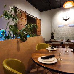 Kinara Indian Cuisine & Bar - Natural ambiance