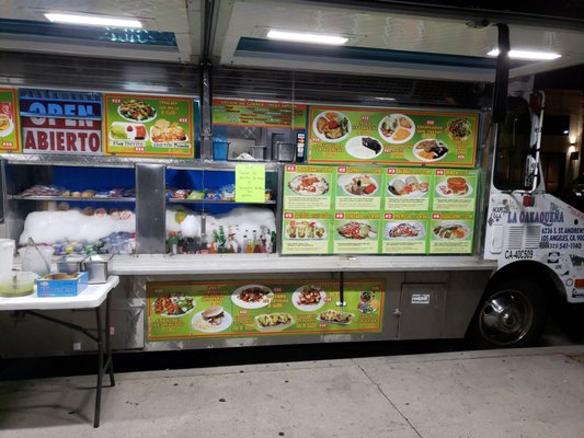 La Oaxaquena Taco Truck 35 Photos 85 Reviews Food Trucks 323 Lincoln Blvd Venice Ca United States Restaurant Reviews Phone Number Yelp