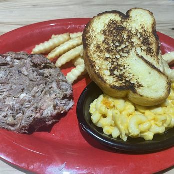 Sonny's BBQ - Pulled Pork with Mac & Cheese, Fries and Garlic Bread - Barbeque Near Me - Jacksonville, Florida Sonny's BBQ - Pulled Pork with Mac & Cheese, Fries and Garlic Bread - Barbeque Near Me - Jacksonville, Florida