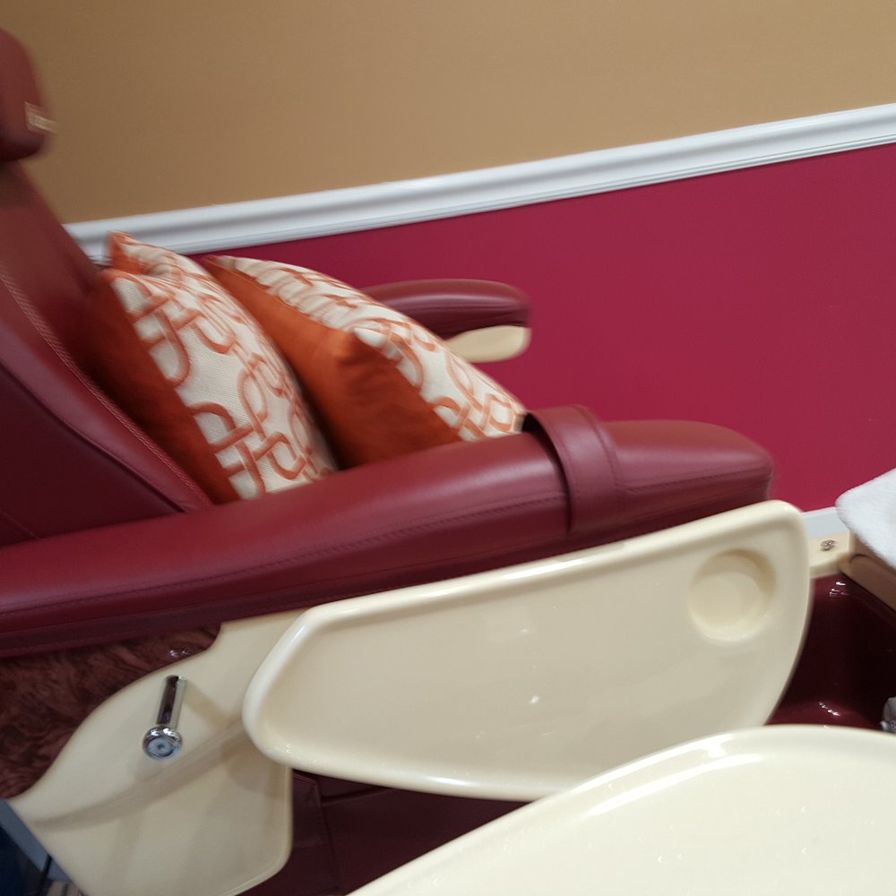 Lavender Nails &Spa - Very nice massage experience while you are worked on. They are newer and all fully functional. - Nail Salons Near Me - Seattle, Washington Lavender Nails &Spa - Very nice massage experience while you are worked on. They are newer and all fully functional. - Nail Salons Near Me - Seattle, Washington