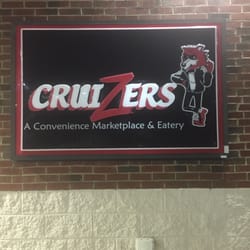 Cruizers - Seriously it's not a gay bar. Who knew?