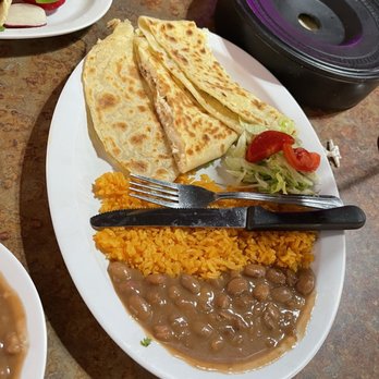 Casa De Caldos - Quesadilla - Mexican Near Me - Woodburn, Oregon Casa De Caldos - Quesadilla - Mexican Near Me - Woodburn, Oregon