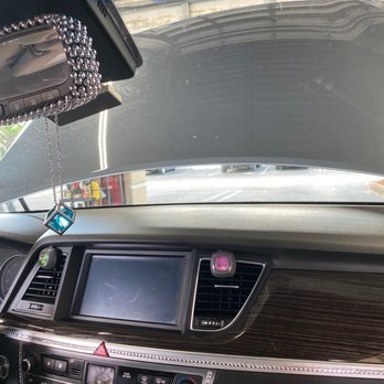 Mobil 1 Lube Express - Inside the car while being serviced - Auto Repair Near Me - West Palm Beach, Florida