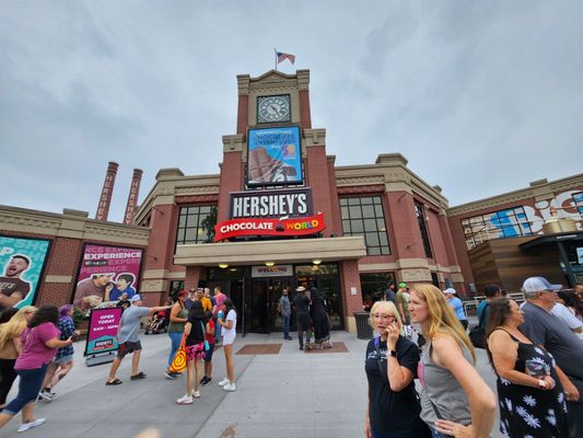 Hershey's Chocolate World by null