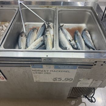 H Mart - Niles - 09/29/26 - Poor quality fish - Grocery Near Me - Niles, Illinois