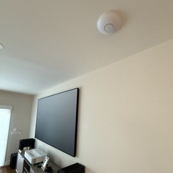 CallTech - Ubiquiti AP professionally installed. Cat6a shielded cable run through attic and terminated perfectly. - Home Network Installation Near Me