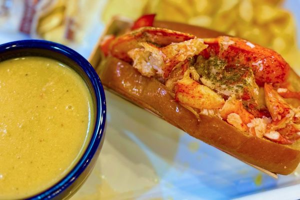 Luke's Lobster Santa Monica by null