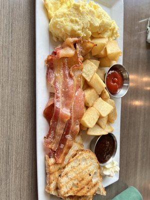 2808 Caroline St by null