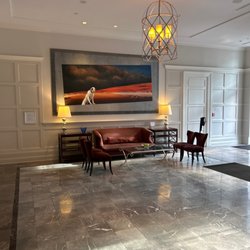 Alluvian Hotel