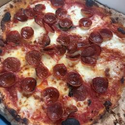 Classic Pepperoni pizza Classic Pepperoni pizza