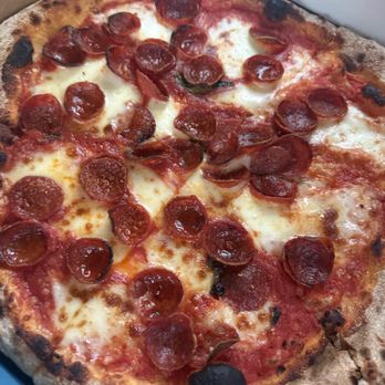 Pizzana - Classic Pepperoni pizza - Pizza Near Me - San Fernando Valley, California Pizzana - Classic Pepperoni pizza - Pizza Near Me - San Fernando Valley, California