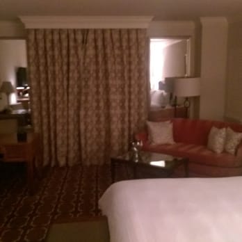 Rosewood Mansion on Turtle Creek - Room at Rosewood Mansion - Hotels Near Me - Dallas, Texas Rosewood Mansion on Turtle Creek - Room at Rosewood Mansion - Hotels Near Me - Dallas, Texas