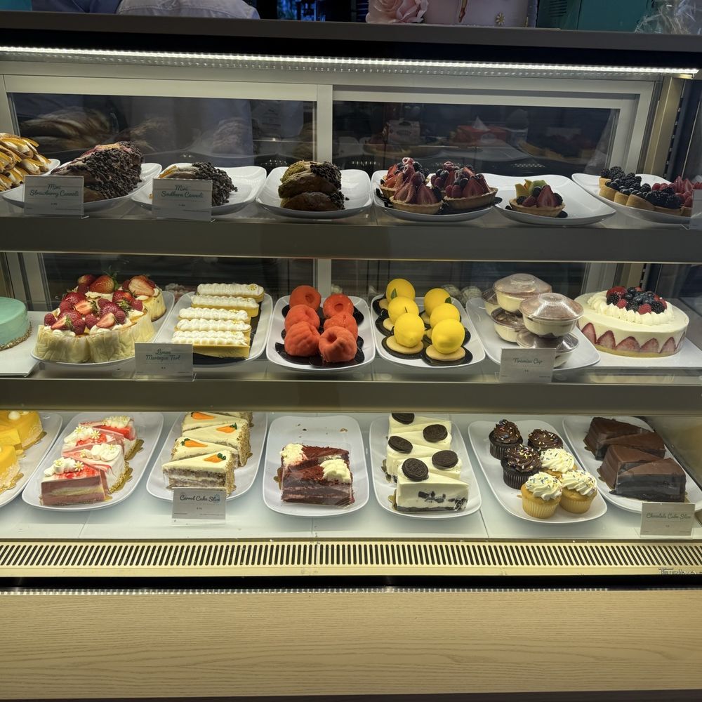 Angelina Bakery,Sandwich & Pinsa - Fort Lee - Desserts Near Me - Fort Lee, New Jersey