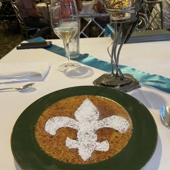 Commander's Palace - Creme Brûlée - Cajun/Creole Near Me - New Orleans, Louisiana