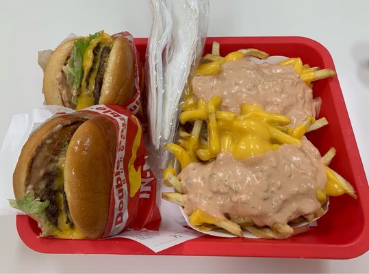 In-N-Out Burger by null