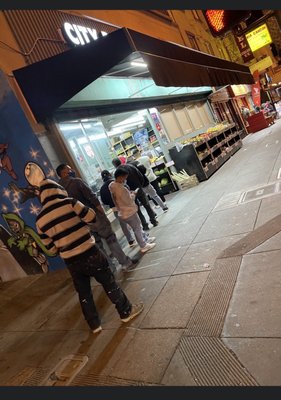 City Discount Meat & Grocery by null