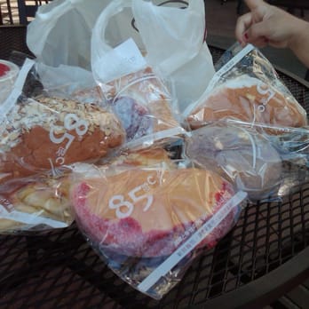 85°C Bakery Cafe-Irvine - Coffee & Tea Near Me - Irvine, California