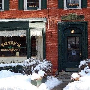 Nonie's Restaurant & Bakery by null