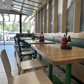 Savory Pho - Dining area - Vietnamese Near Me - Porter Ranch, California Savory Pho - Dining area - Vietnamese Near Me - Porter Ranch, California
