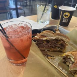 Strawberry margarita and bacon Mac & cheese smash burger