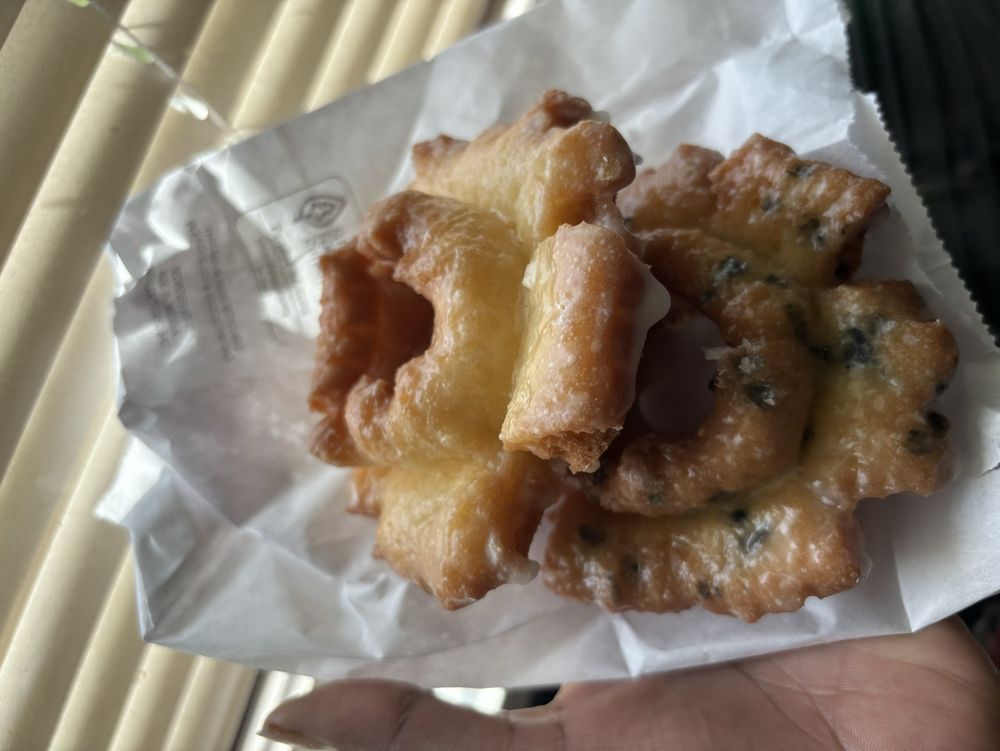 Meadowview Donuts
