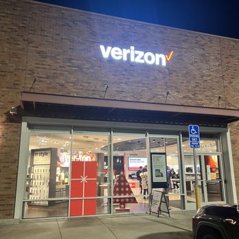 Verizon - Mobile Phones Near Me - Burbank, California Verizon - Mobile Phones Near Me - Burbank, California