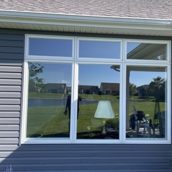 Soapy Glass Cleaning Services - Window Washing Near Me - Fort Wayne, Indiana