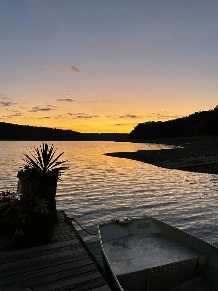LAKE CUMBERLAND MARINA Updated June 2024 21 Photos 2108 Highway