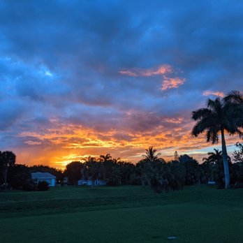 Aztec Rv Resort - Resorts Near Me - Margate, Florida