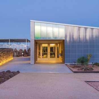 180 Degrees Design Build - Learning Lab at Desert Botanical Garden, Hazel Hare Center for Plant Science. An Pham photo credit - Architects Near Me - Phoenix, Arizona