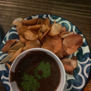 Cuba 1918 - Yucca chips and black bean dip - Cuban Near Me - San Antonio, Texas