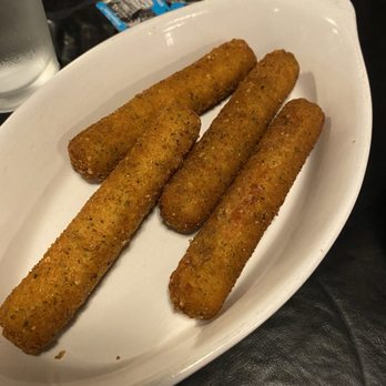Garzanelli’s Supper Club - Mozzarella sticks - Italian Near Me - Oglesby, Illinois Garzanelli’s Supper Club - Mozzarella sticks - Italian Near Me - Oglesby, Illinois