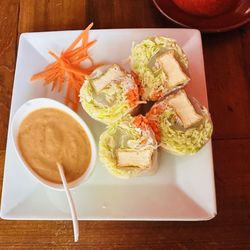 Anong's Thai Cuisine - Veggie rolls with OUTSTANDING Peanut sauce
