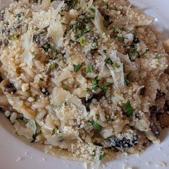 Wienstein & Gavino's - Risotto con Anatra - Italian Near Me - Montreal, Quebec Wienstein & Gavino's - Risotto con Anatra - Italian Near Me - Montreal, Quebec